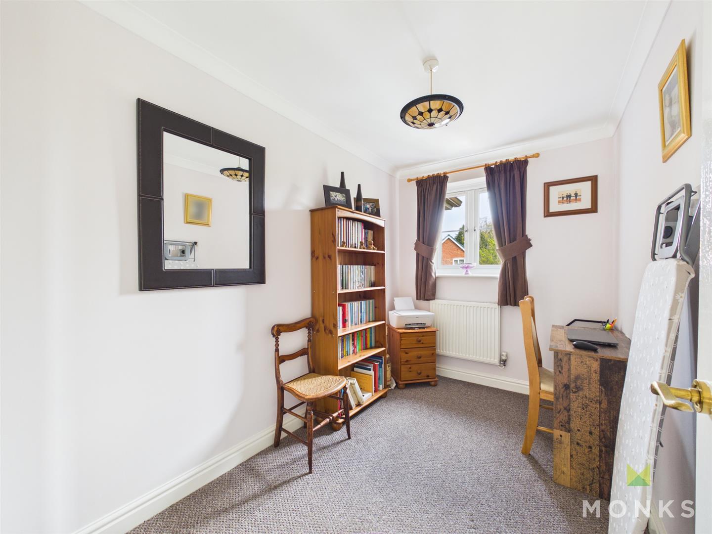 12 Border Close, Oswestry, SY11 2TT For Sale